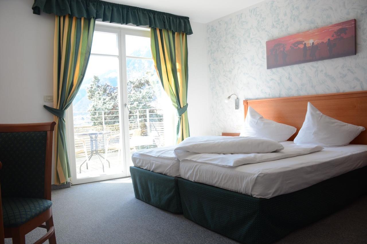 Hotel Tannerhof Schenna Buitenkant foto